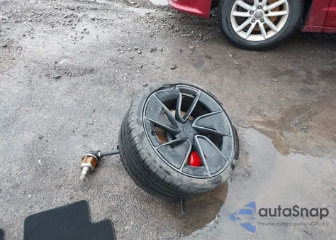 2024 Tesla Model 3 Performance All-Wheel Drive z USA, uszkodzony, nr VIN 5YJ3E1ET5RF892736